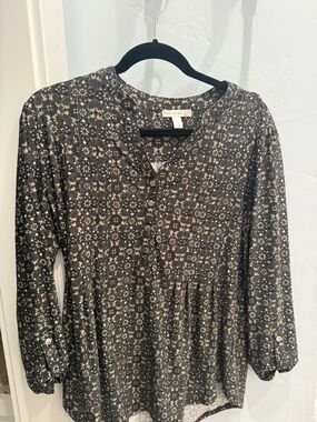Westport Black and Cream Floral Henley Blouse